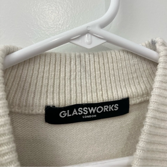 Glassworks Ruffle Sweater - Picture 5 of 5